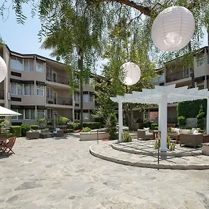 The Belamar Manhattan Beach, Tapestry By Hilton USA