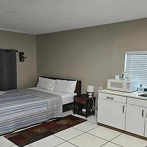 Castle In Near Airport And Busch Gardens Apartamento